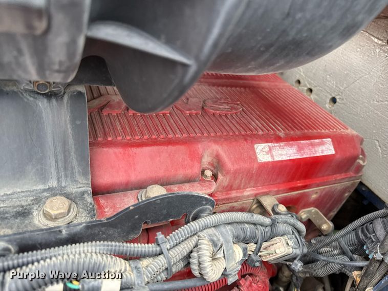 image for item DV2576 2013 Kenworth T800 dump truck