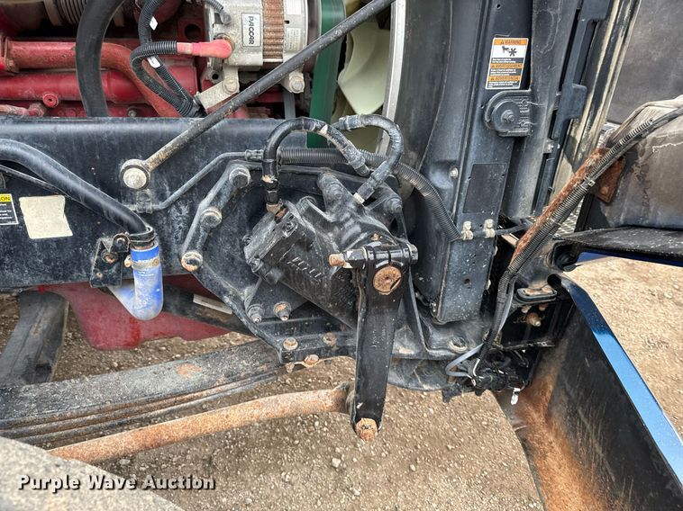 image for item DV2576 2013 Kenworth T800 dump truck