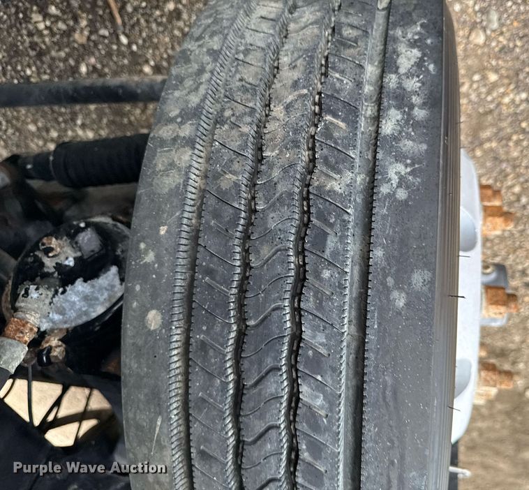 image for item DV2576 2013 Kenworth T800 dump truck