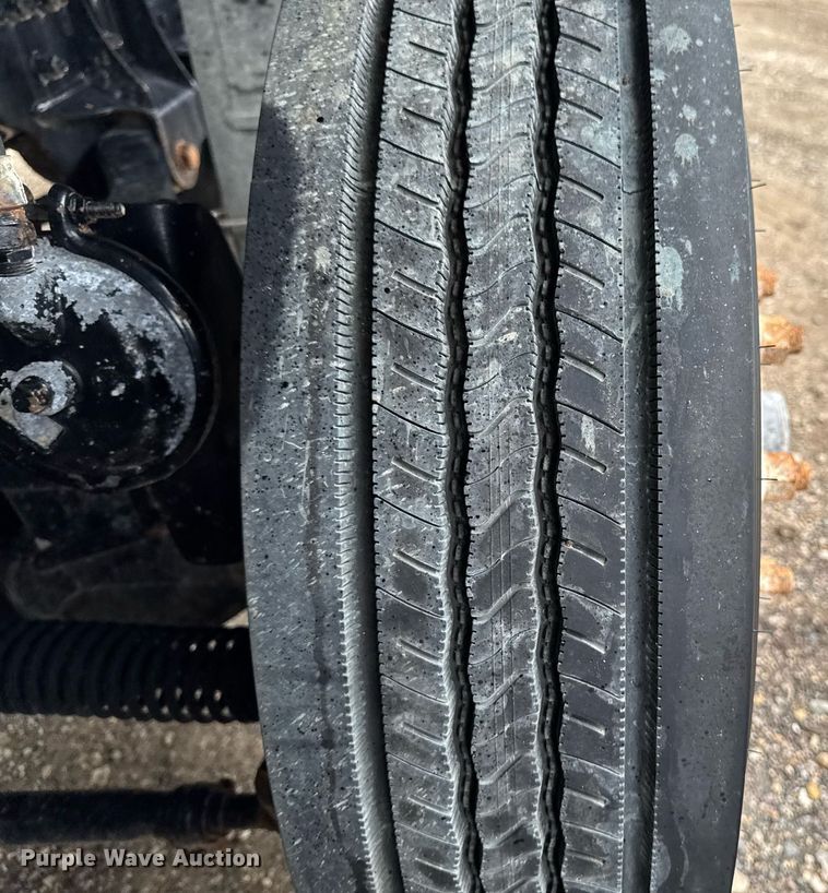 image for item DV2576 2013 Kenworth T800 dump truck