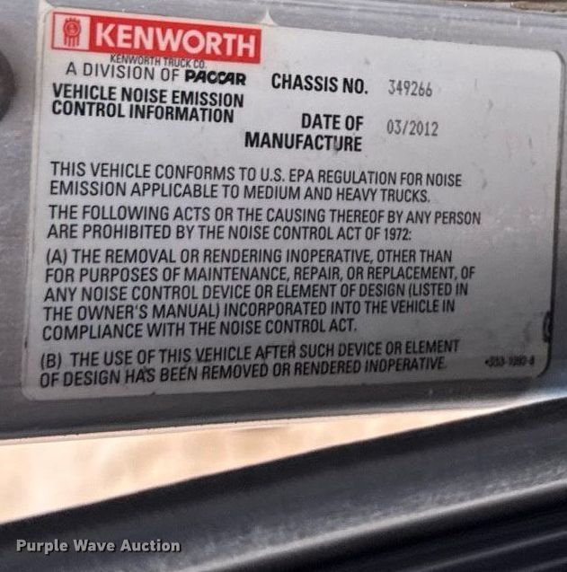 image for item DV2576 2013 Kenworth T800 dump truck