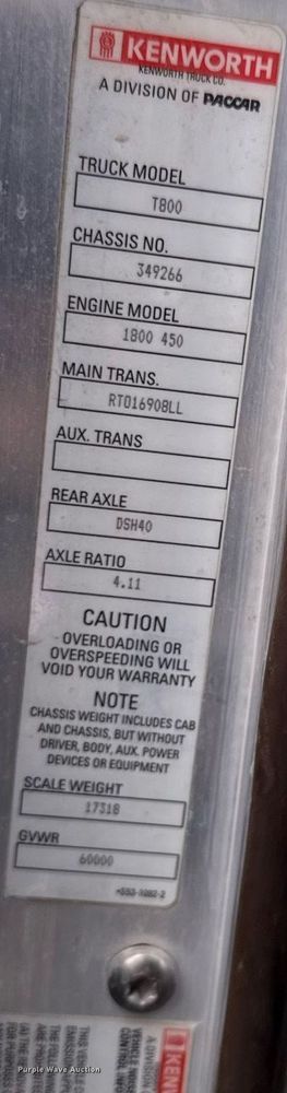 image for item DV2576 2013 Kenworth T800 dump truck