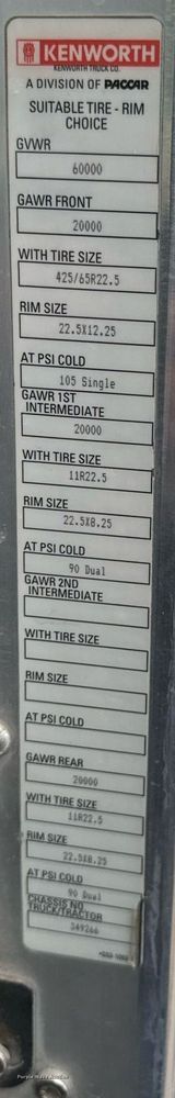 image for item DV2576 2013 Kenworth T800 dump truck