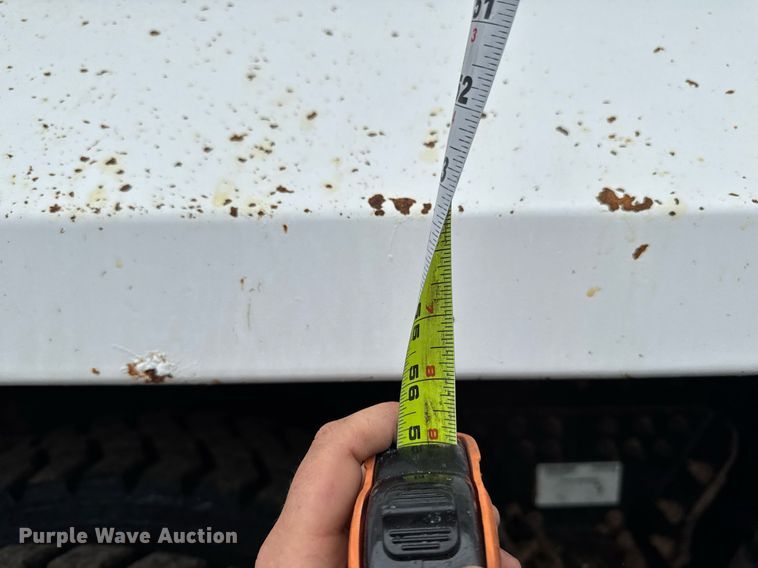 image for item DV2577 2013 Kenworth T800 dump truck