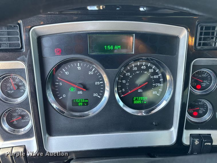 image for item DV2577 2013 Kenworth T800 dump truck