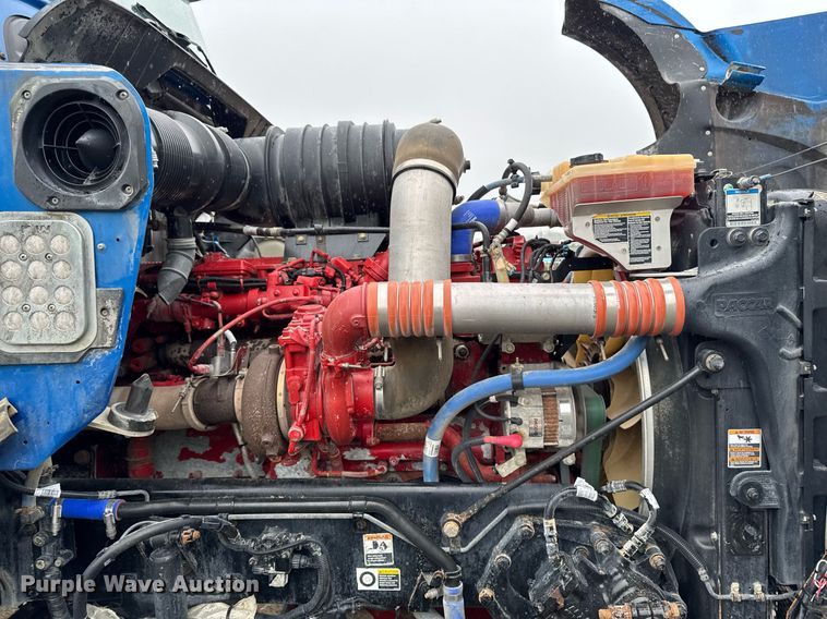 image for item DV2577 2013 Kenworth T800 dump truck