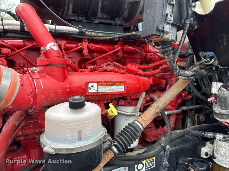 image for item DV2577 2013 Kenworth T800 dump truck