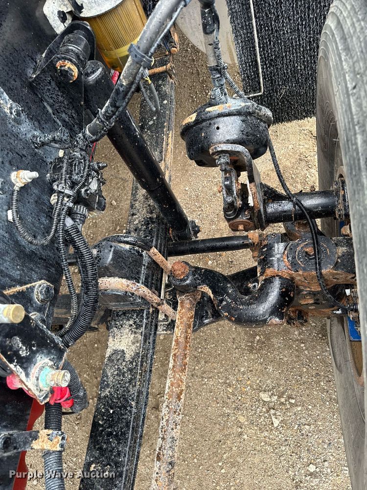 image for item DV2577 2013 Kenworth T800 dump truck