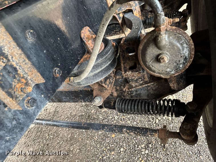 image for item DV2577 2013 Kenworth T800 dump truck