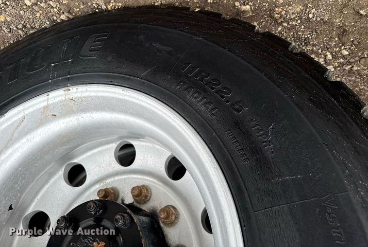 image for item DV2577 2013 Kenworth T800 dump truck