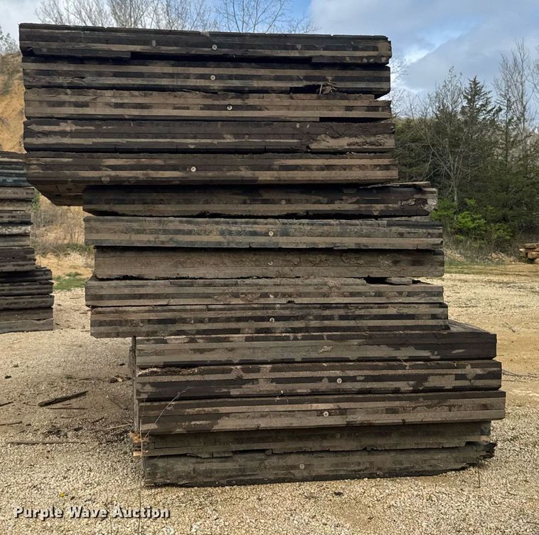 image for item DV2580 (15) crane mats 