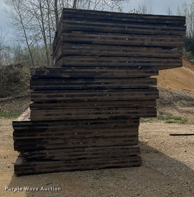 image for item DV2580 (15) crane mats 