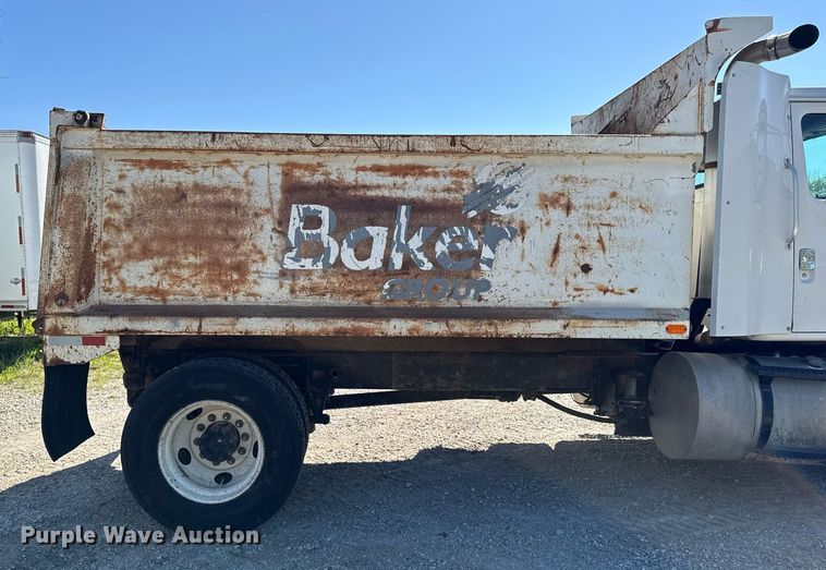 image for item DV2592 2000 International 8100 dump truck