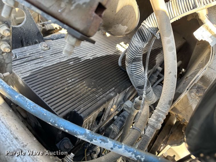 image for item DV2592 2000 International 8100 dump truck