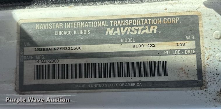 image for item DV2592 2000 International 8100 dump truck