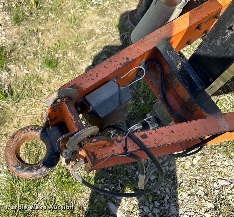 image for item DV2593 2013 Ring-O-Matic 550 vacuum excavator