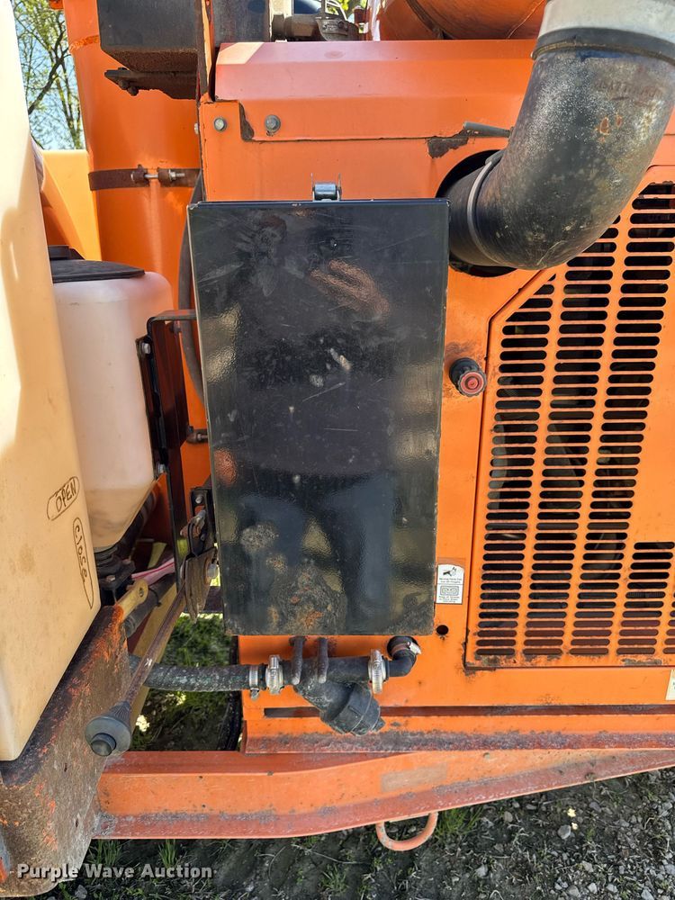 image for item DV2593 2013 Ring-O-Matic 550 vacuum excavator