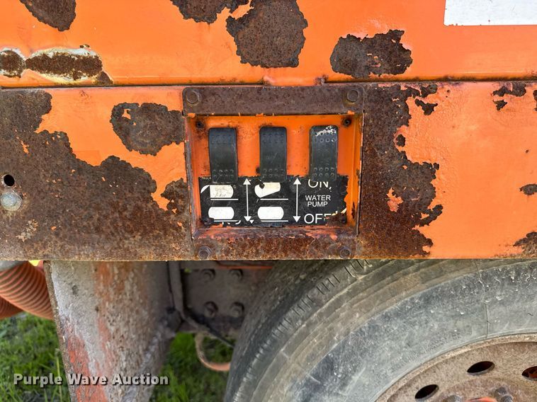 image for item DV2593 2013 Ring-O-Matic 550 vacuum excavator