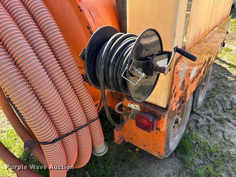 image for item DV2593 2013 Ring-O-Matic 550 vacuum excavator