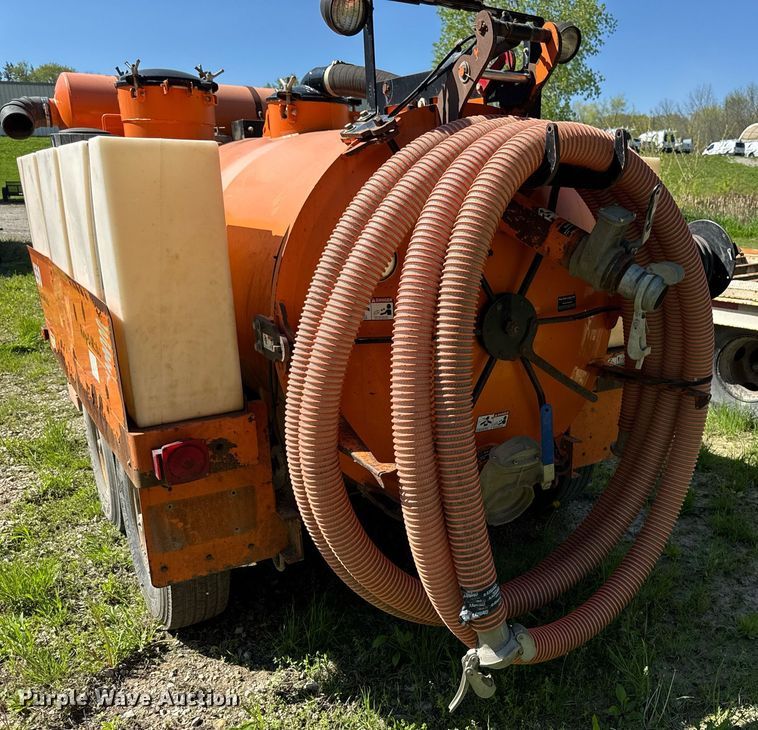 image for item DV2593 2013 Ring-O-Matic 550 vacuum excavator