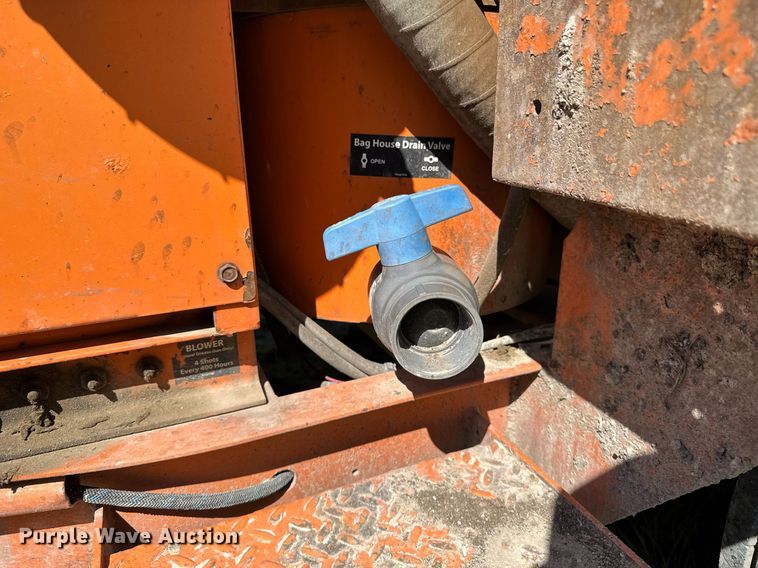 image for item DV2593 2013 Ring-O-Matic 550 vacuum excavator