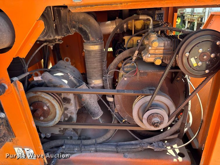 image for item DV2593 2013 Ring-O-Matic 550 vacuum excavator