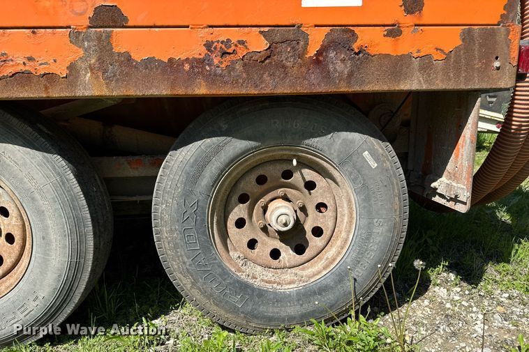 image for item DV2593 2013 Ring-O-Matic 550 vacuum excavator