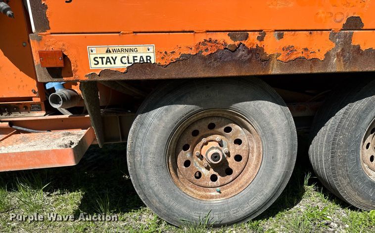 image for item DV2593 2013 Ring-O-Matic 550 vacuum excavator