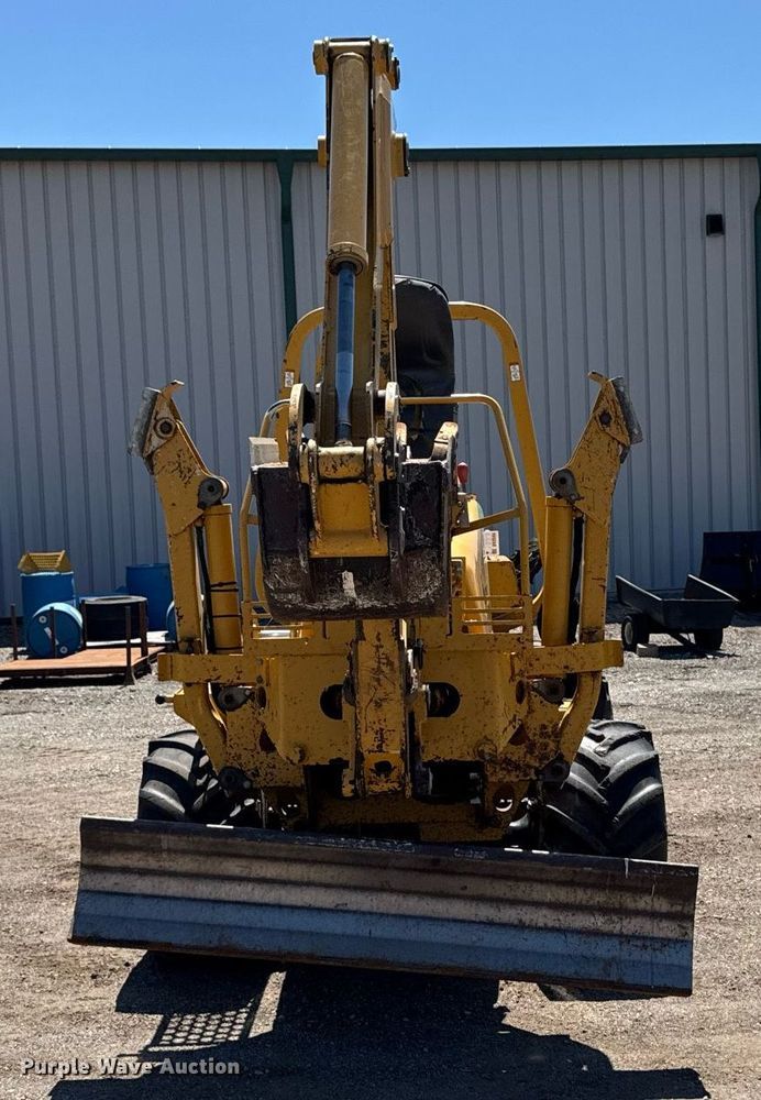 image for item DV2594 2007 Vermeer RT650 trencher