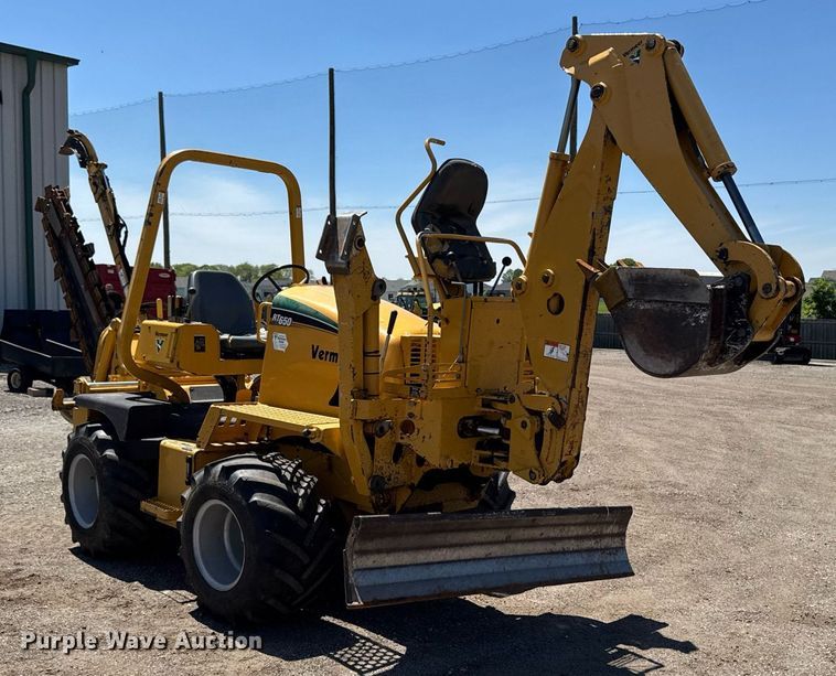 image for item DV2594 2007 Vermeer RT650 trencher