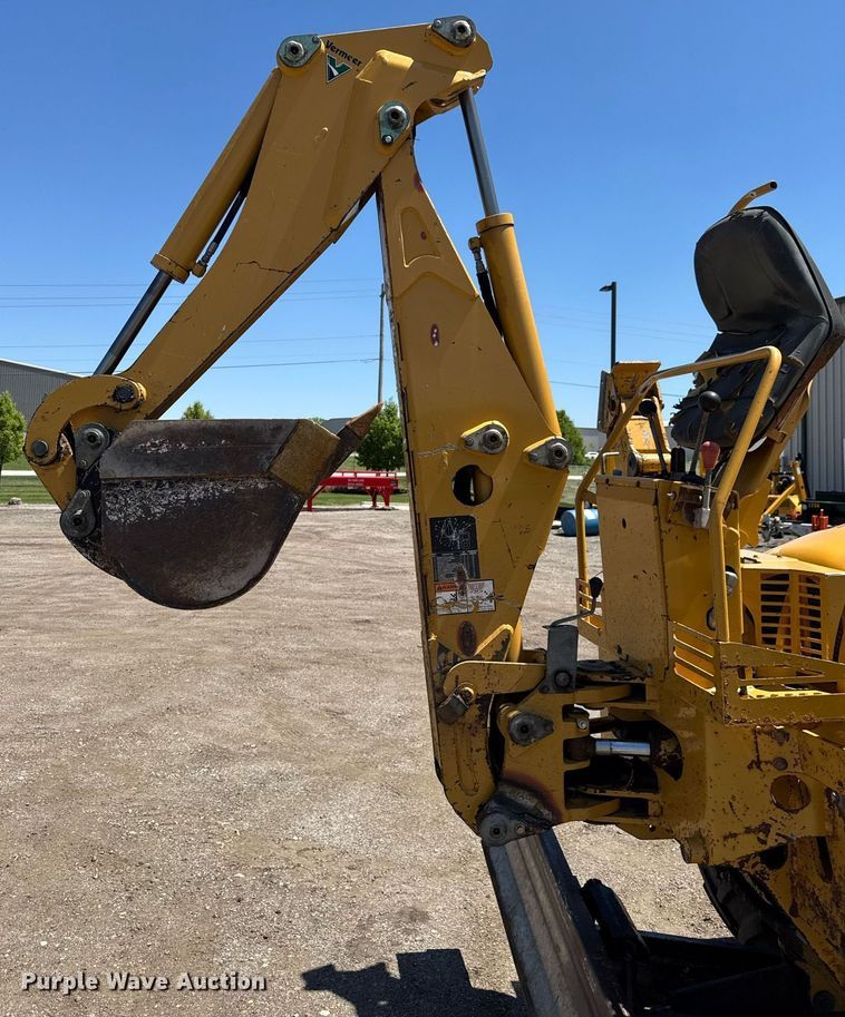 image for item DV2594 2007 Vermeer RT650 trencher