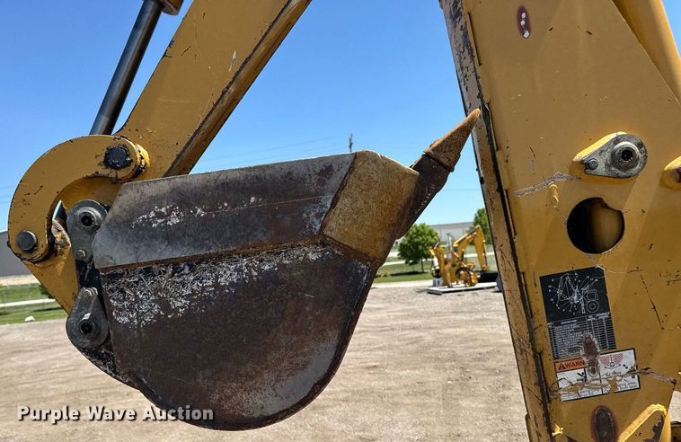 image for item DV2594 2007 Vermeer RT650 trencher