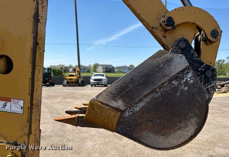 image for item DV2594 2007 Vermeer RT650 trencher