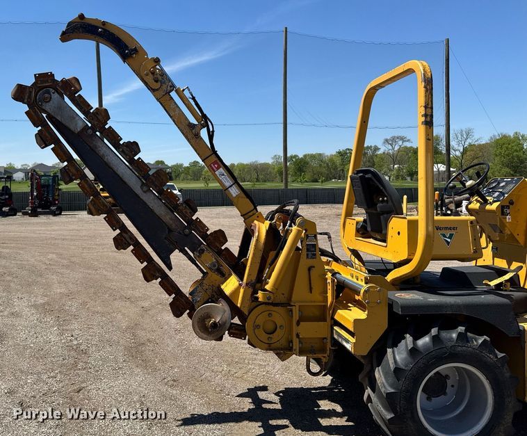 image for item DV2594 2007 Vermeer RT650 trencher