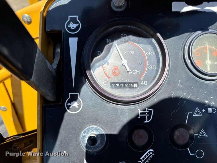 image for item DV2594 2007 Vermeer RT650 trencher