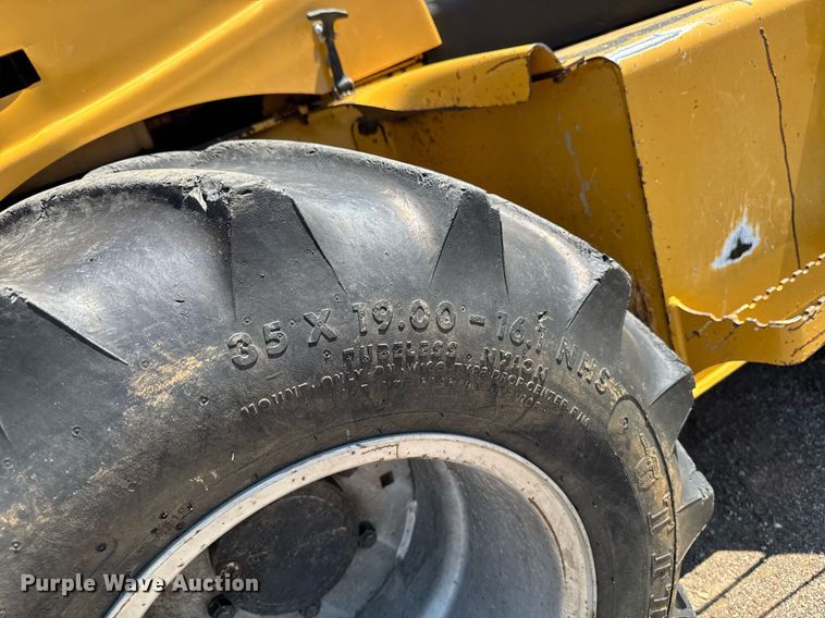 image for item DV2594 2007 Vermeer RT650 trencher