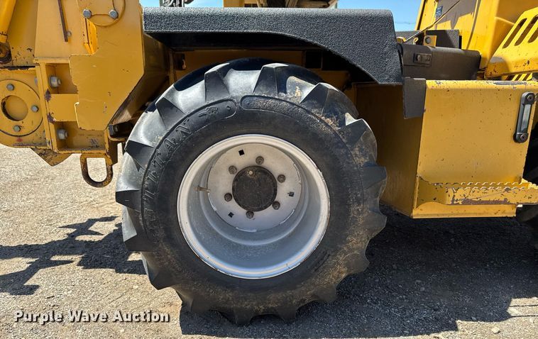 image for item DV2594 2007 Vermeer RT650 trencher