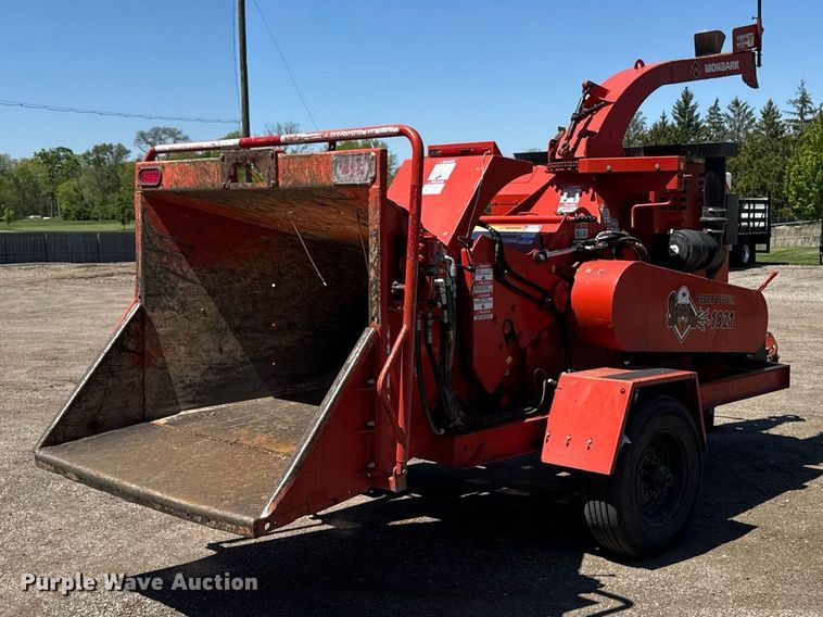 image for item DV2595 2021 Morbark LLC Eeger Beaver 1821 wood chipper