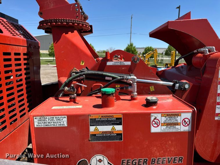 image for item DV2595 2021 Morbark LLC Eeger Beaver 1821 wood chipper