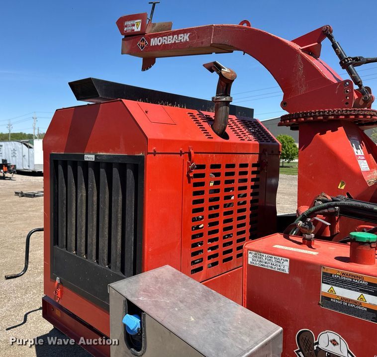 image for item DV2595 2021 Morbark LLC Eeger Beaver 1821 wood chipper