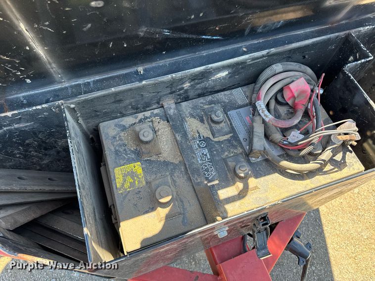 image for item DV2595 2021 Morbark LLC Eeger Beaver 1821 wood chipper