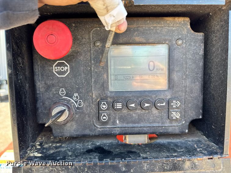 image for item DV2595 2021 Morbark LLC Eeger Beaver 1821 wood chipper