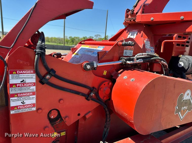 image for item DV2595 2021 Morbark LLC Eeger Beaver 1821 wood chipper