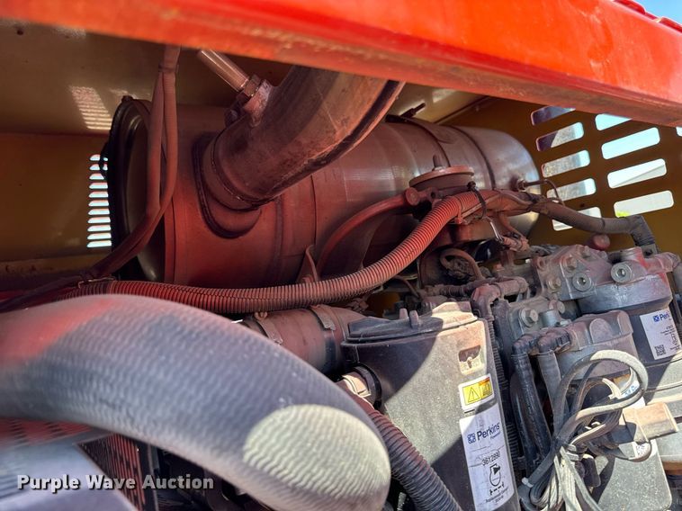 image for item DV2595 2021 Morbark LLC Eeger Beaver 1821 wood chipper