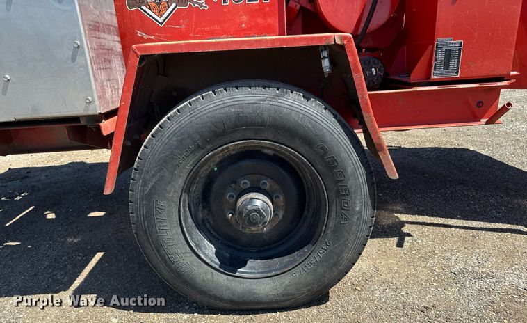 image for item DV2595 2021 Morbark LLC Eeger Beaver 1821 wood chipper