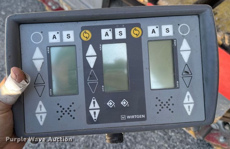 image for item DV2596 2011 Wirtgen W250 milling machine