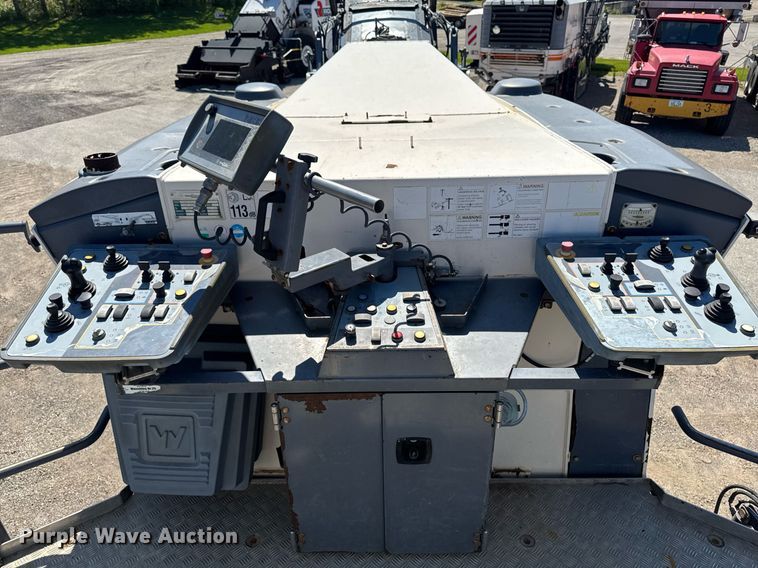 image for item DV2596 2011 Wirtgen W250 milling machine