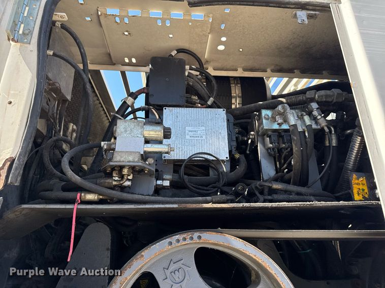 image for item DV2596 2011 Wirtgen W250 milling machine