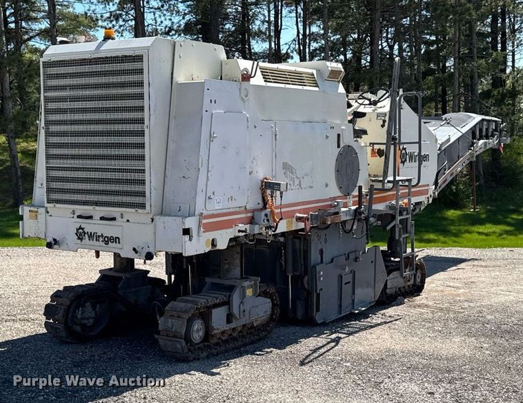 image for item DV2597 1997 Wirtgen 2000DC milling machine