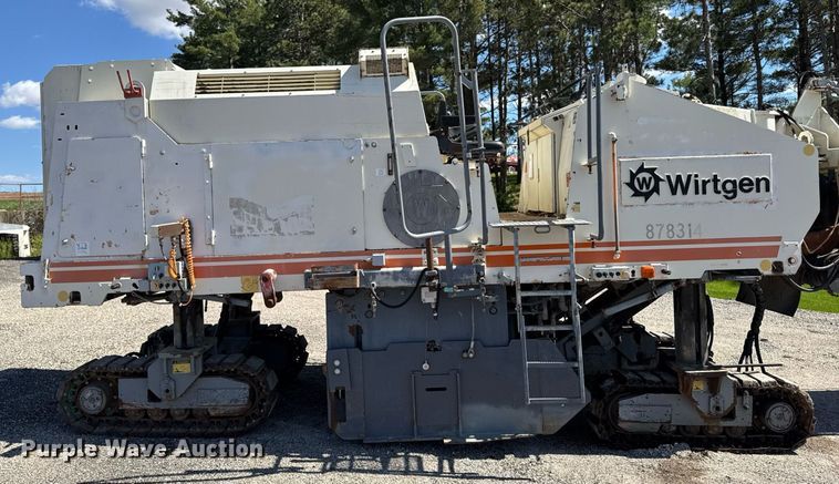 image for item DV2597 1997 Wirtgen 2000DC milling machine